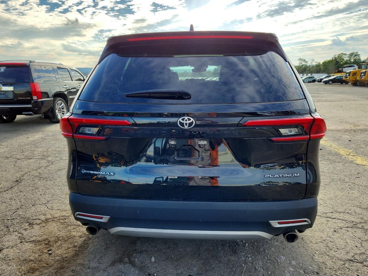 2024 Toyota Grand Highlander Hybrid Max Platinum - Фото 6