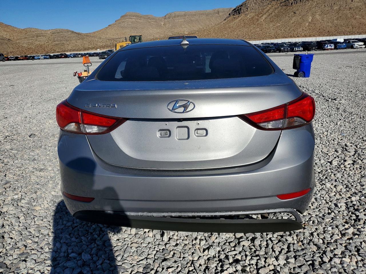 2015 Hyundai Elantra Se - Фото 6