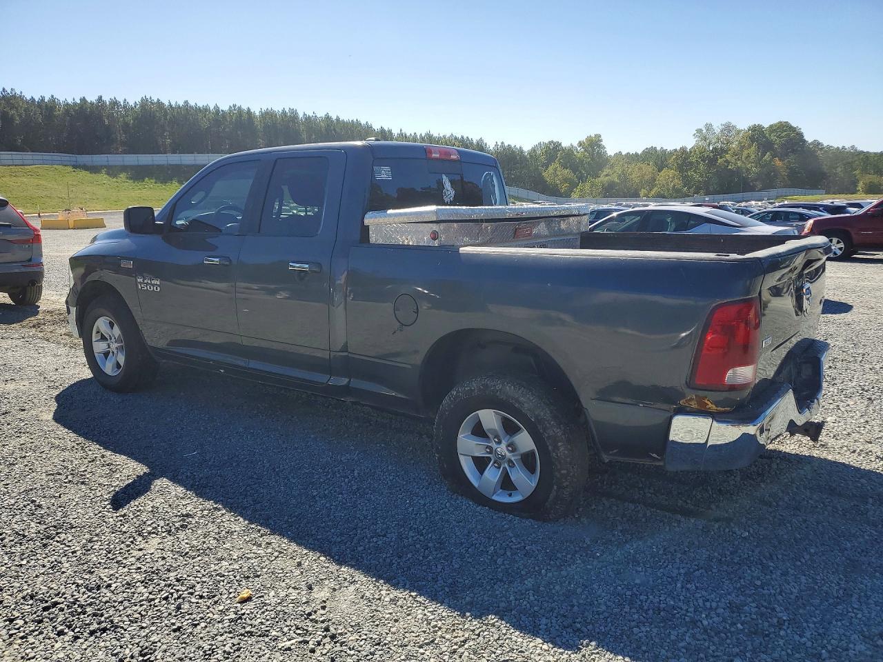 2017 Ram 1500 Slt - Image 2
