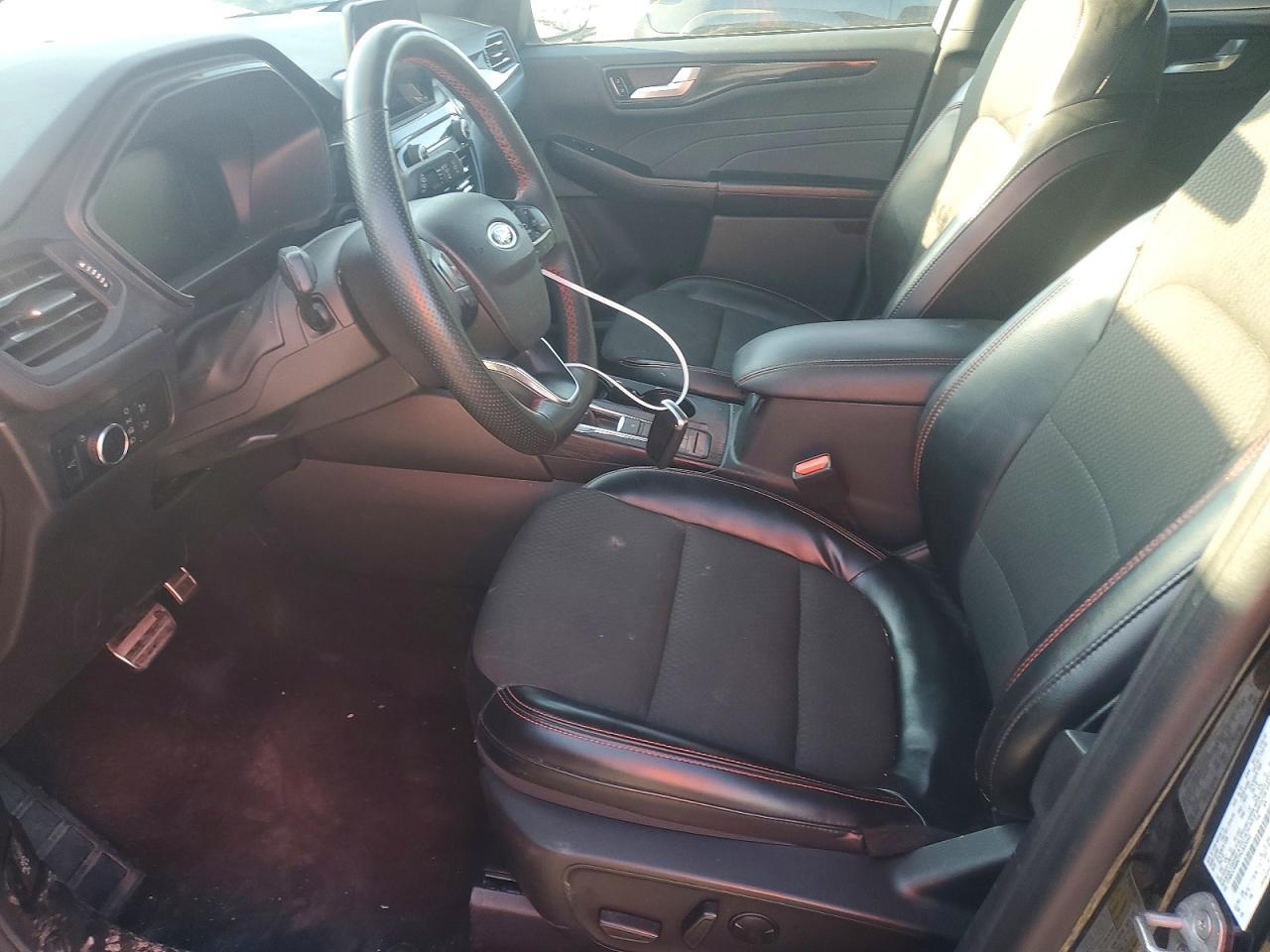 2023 Ford Escape St Line - Фото 7