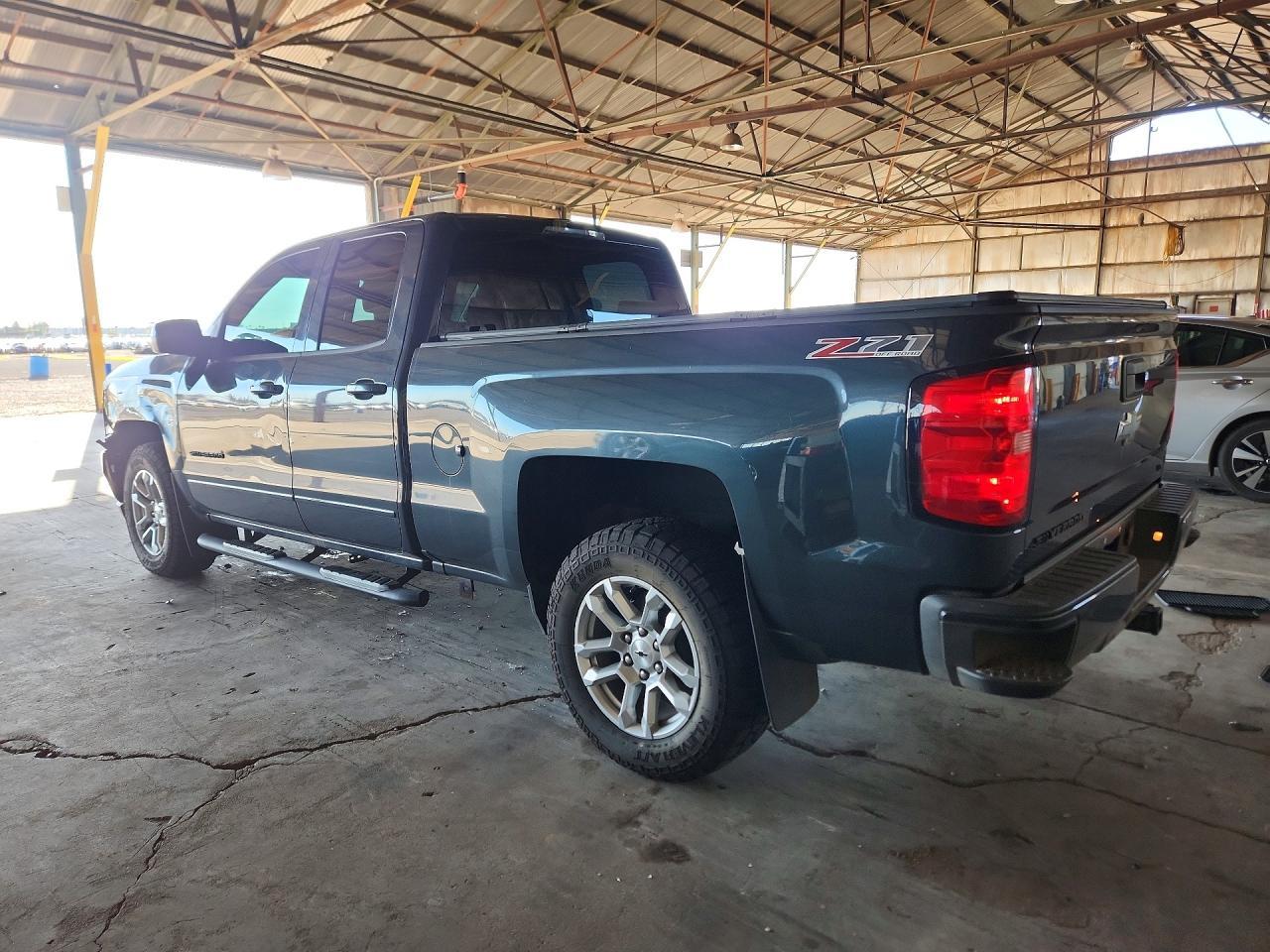 2017 Chevrolet Silverado K1500 Lt - Фото 2