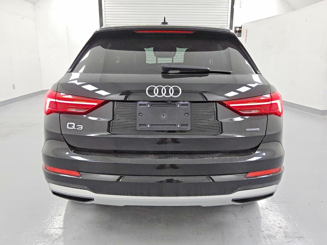 2021 Audi Q3 Premium 40 - Фото 6