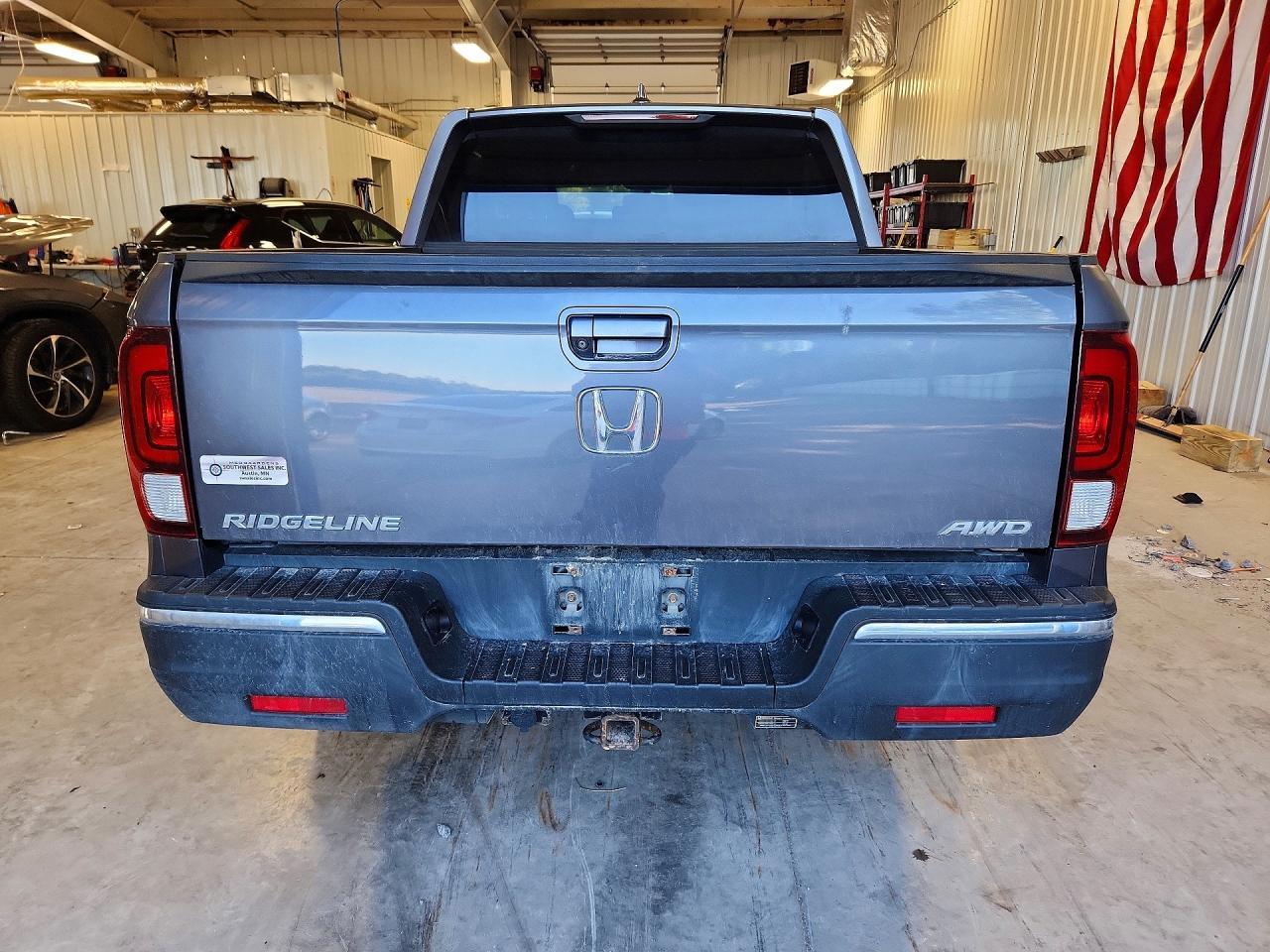 2017 Honda Ridgeline Rtl - Image 6