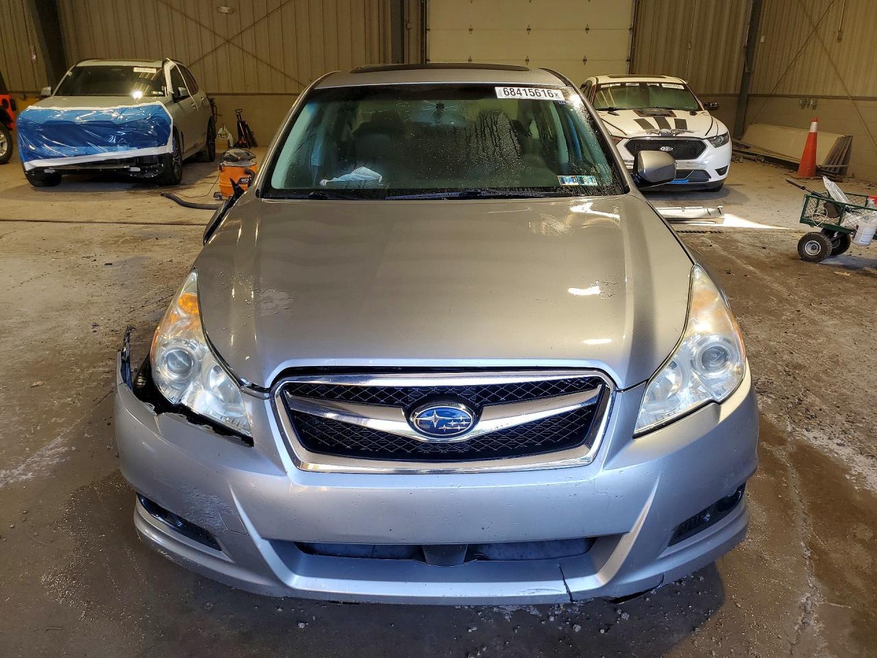 2011 Subaru Legacy 2.5I Limited - Фото 5