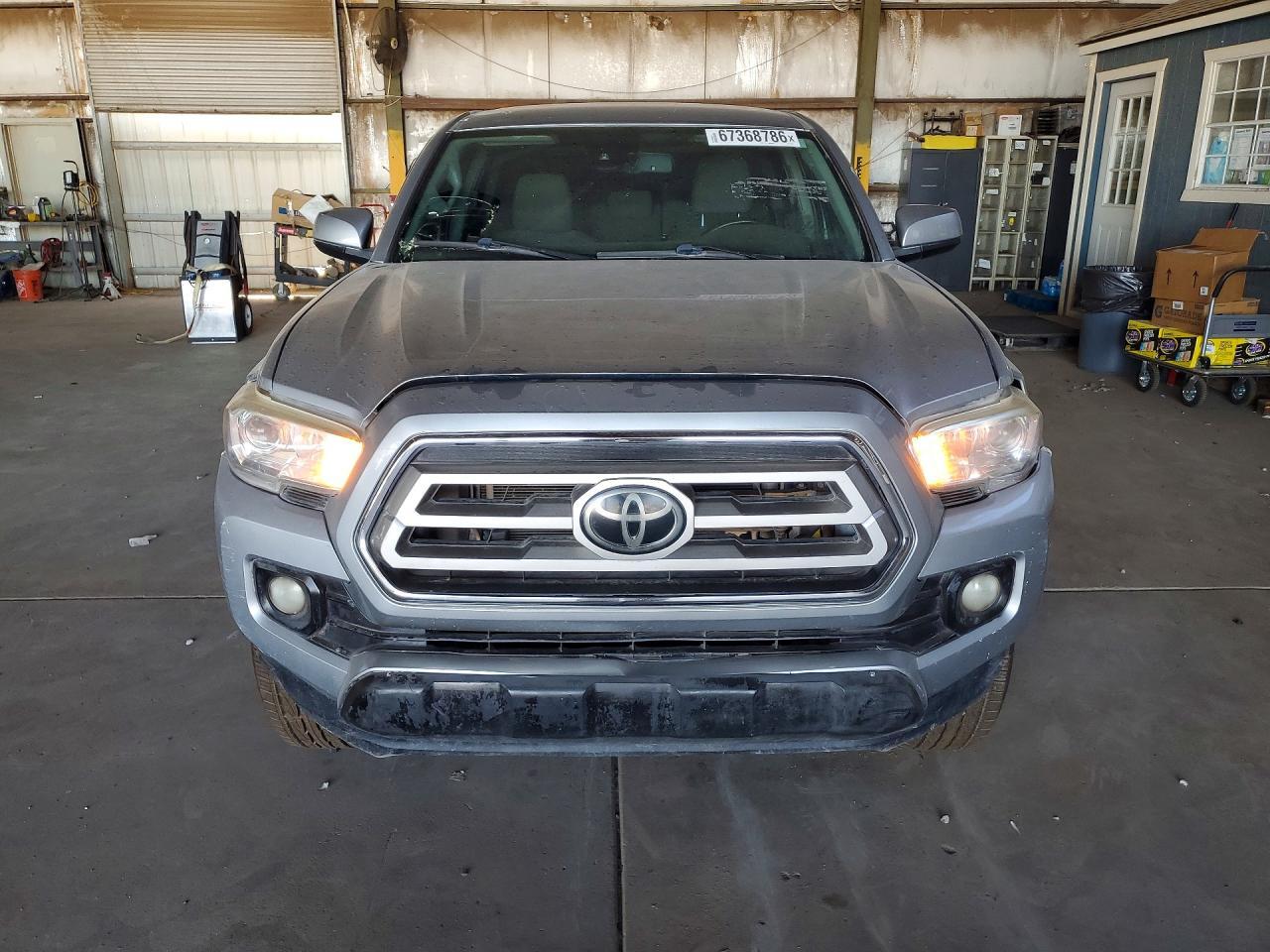 2020 Toyota Tacoma - Фото 5