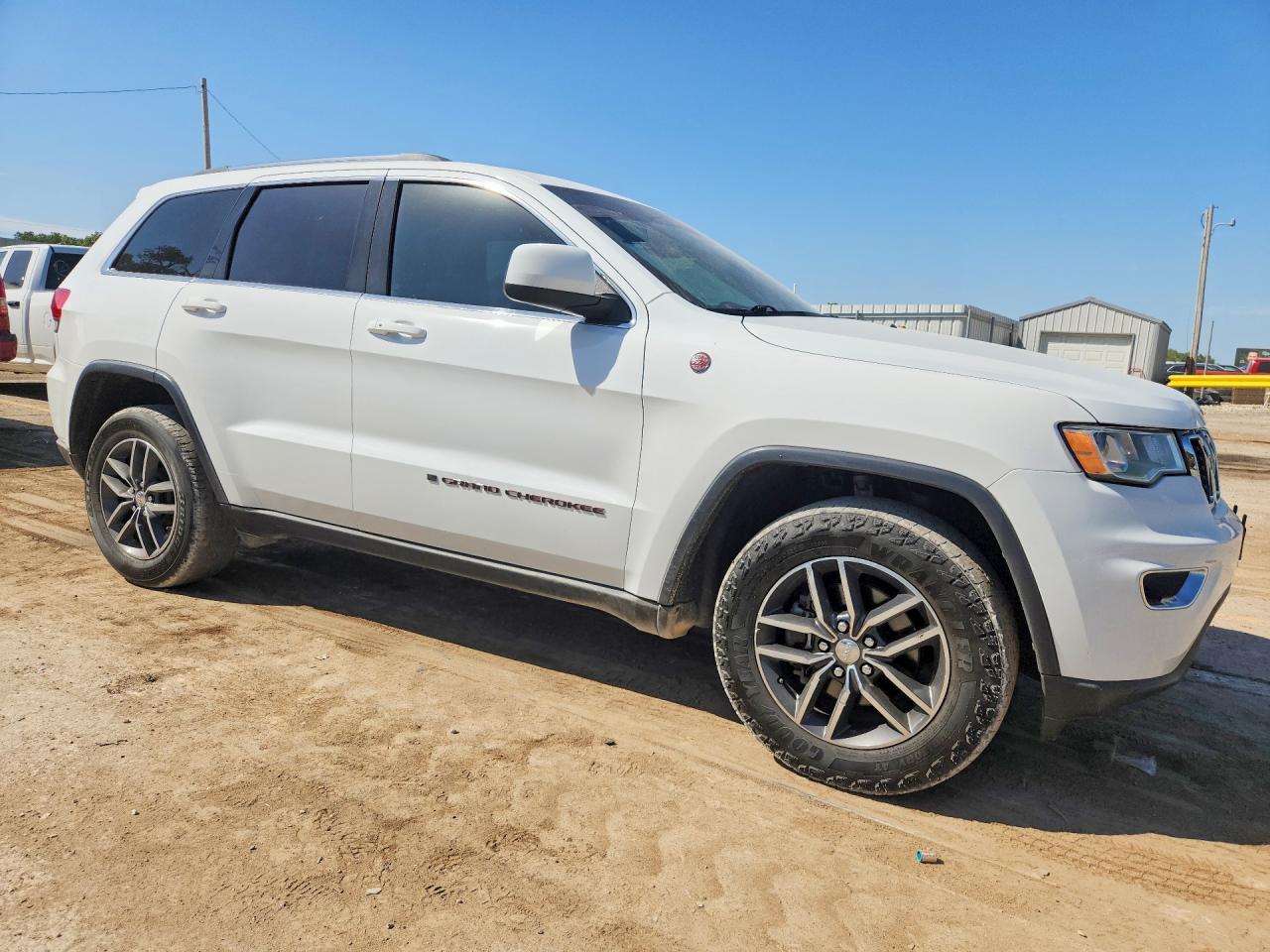 2018 Jeep Grand Cherokee Laredo - Image 4