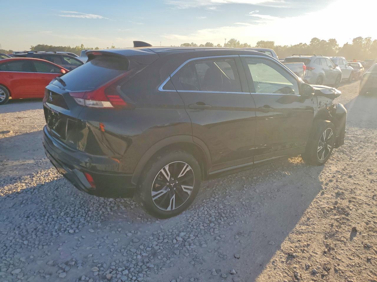 2025 Mitsubishi Eclipse Cross Se/Sel - Image 3