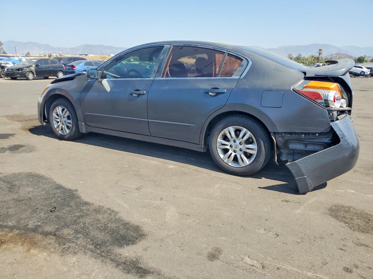 2012 Nissan Altima 2.5 - Image 2