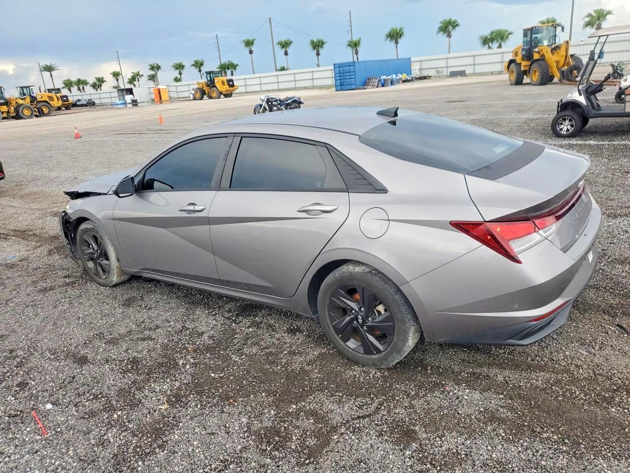 2022 Hyundai Elantra Sel - Image 2