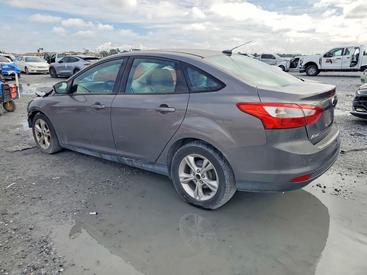 2013 Ford Focus Se - Image 2