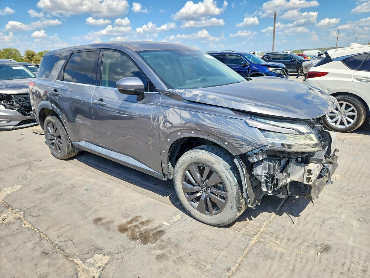 2022 Nissan Pathfinder S - Фото 4