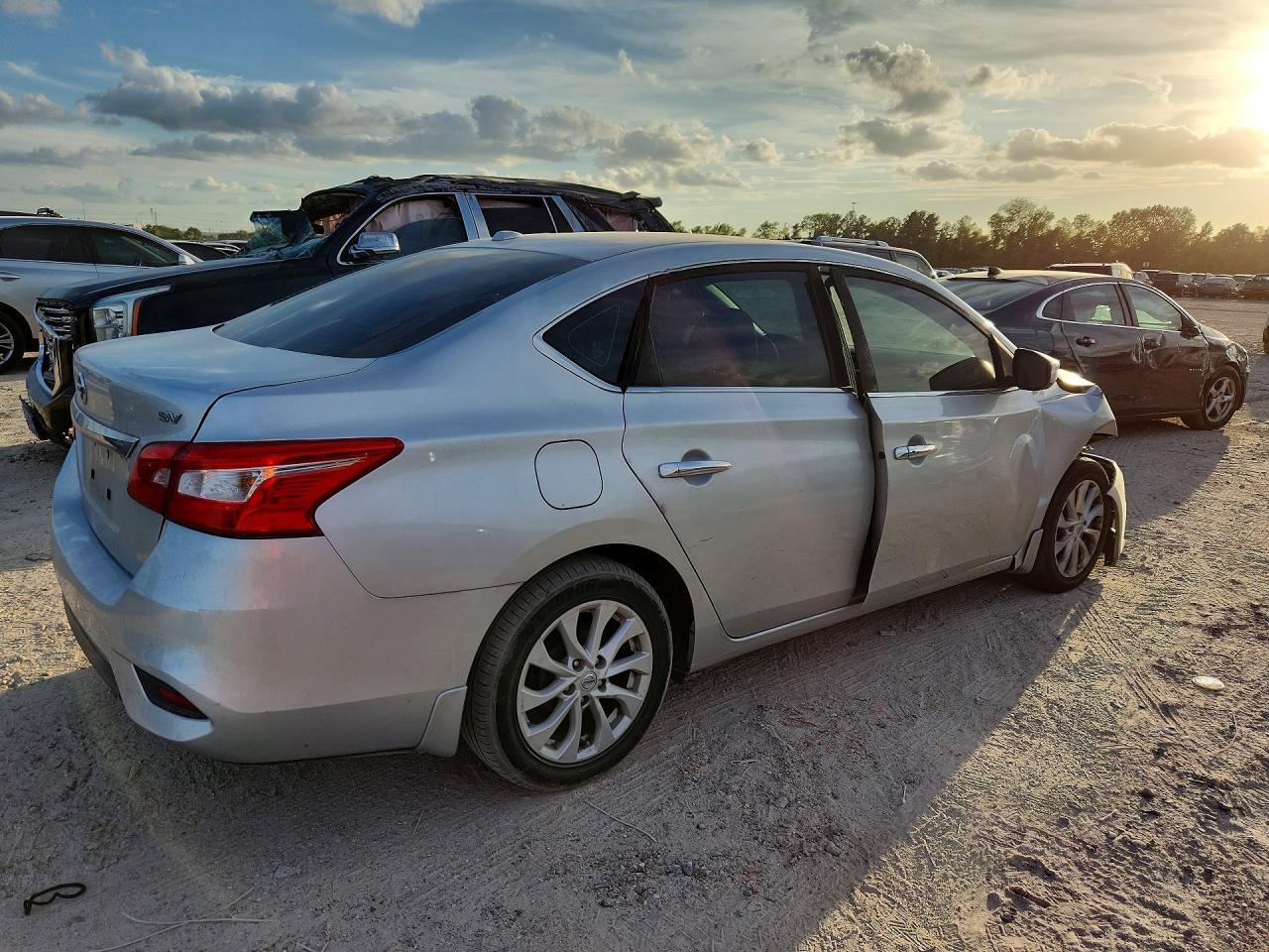 2018 Nissan Sentra Sv - Image 3