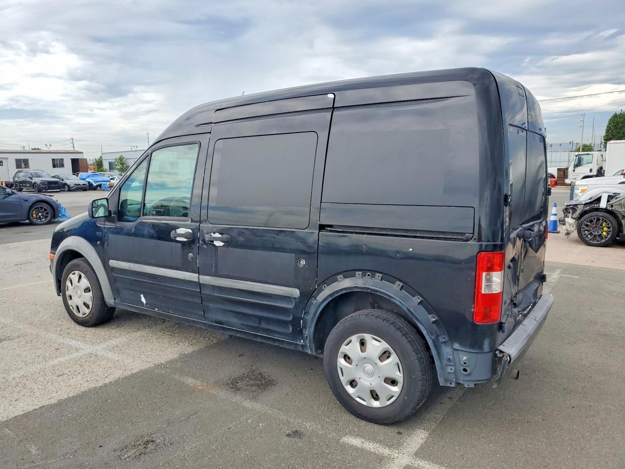 2011 Ford Transit Connect Xlt Delivery Van - Image 2