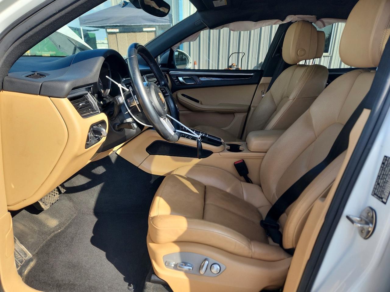 2018 Porsche Macan - Image 7