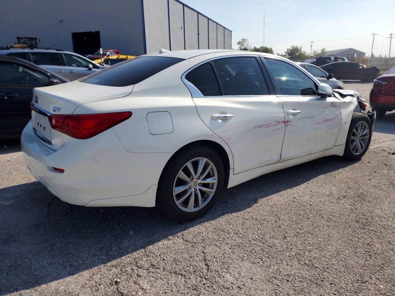 2015 Infiniti Q50 Base - Фото 3