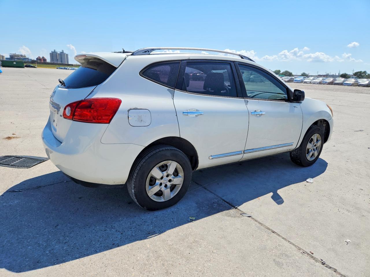 2014 Nissan Rogue Select S - Фото 3
