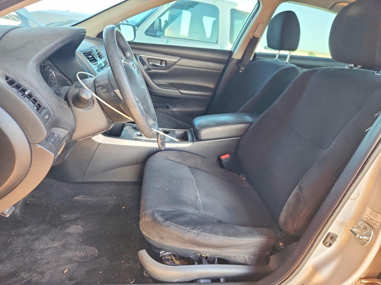 2015 Nissan Altima - Фото 7