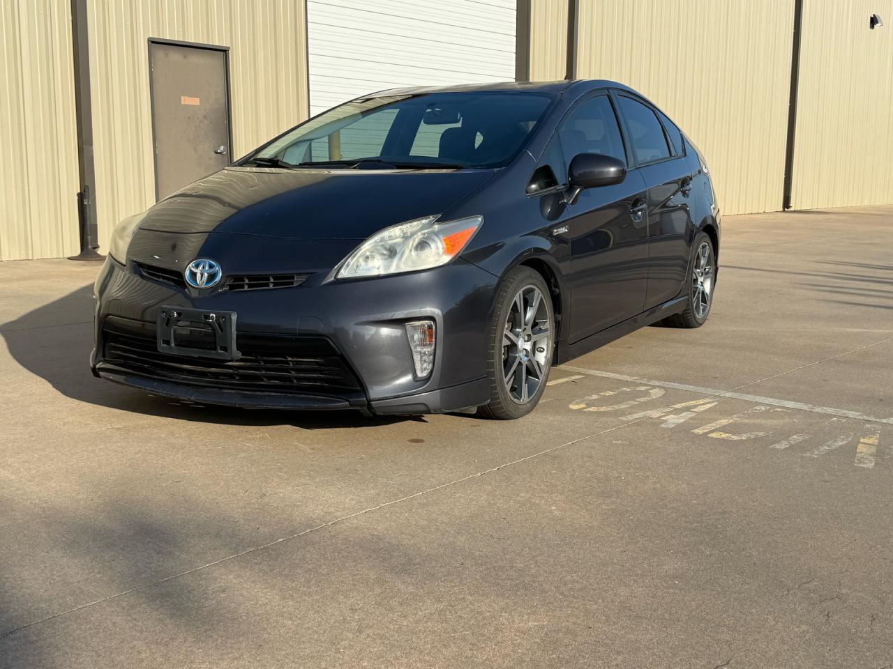2012 Toyota Prius Two - Фото 2