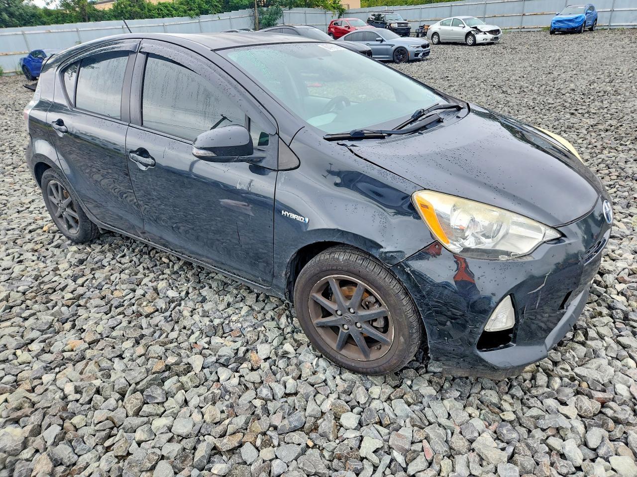 2012 Toyota Prius C Three - Фото 4