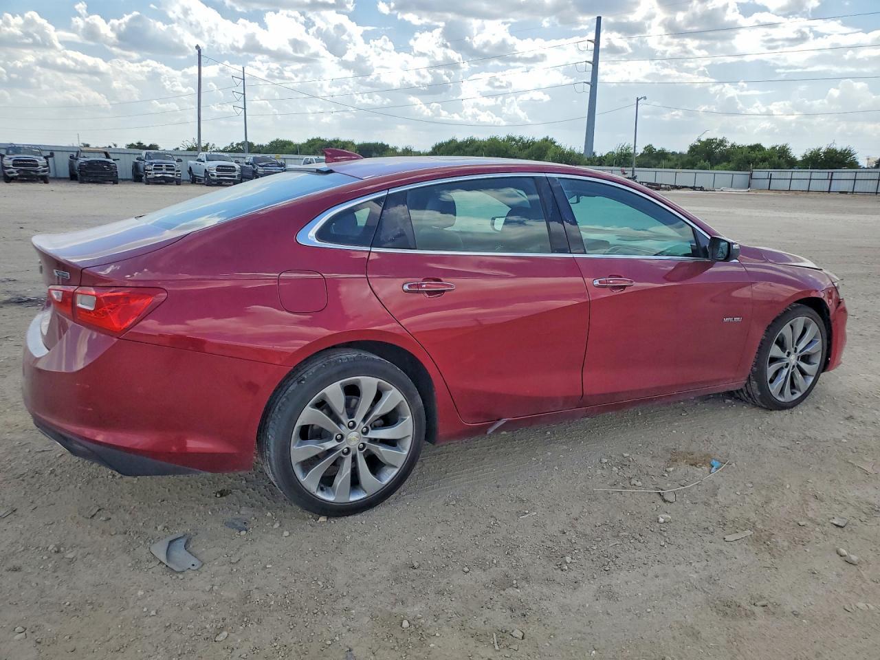 2018 Chevrolet Malibu Premier - Image 3