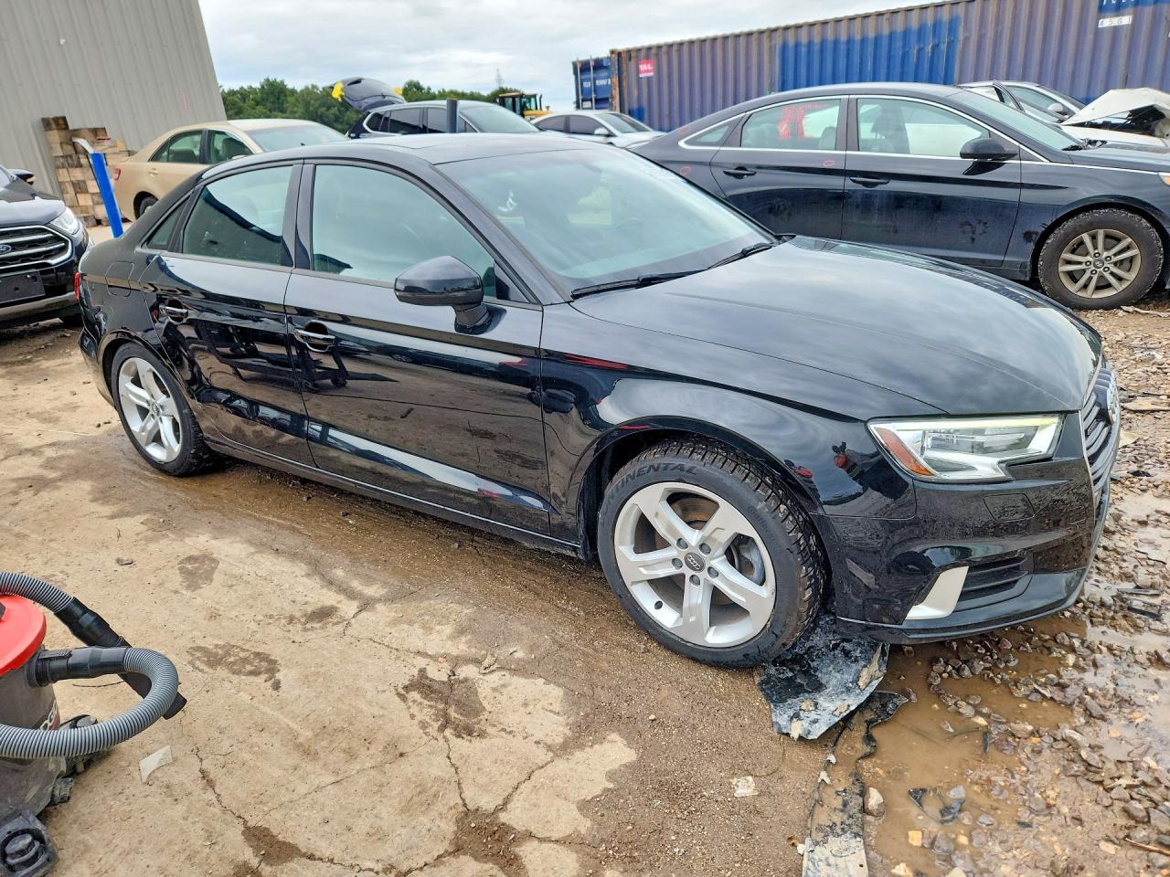 2017 Audi A3 Premium - Фото 4