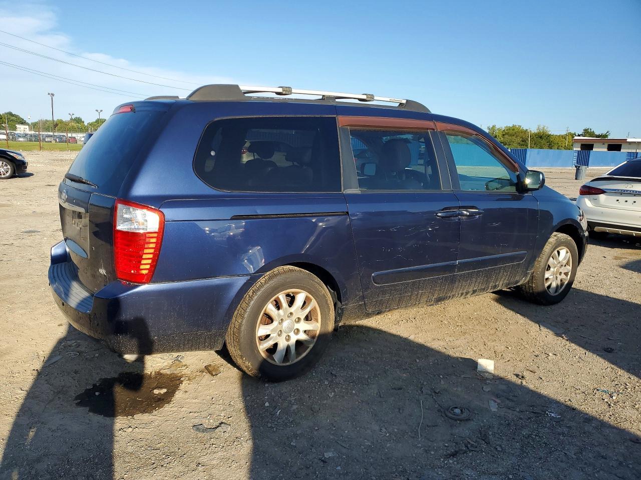 2006 Kia Sedona Lx - Image 3