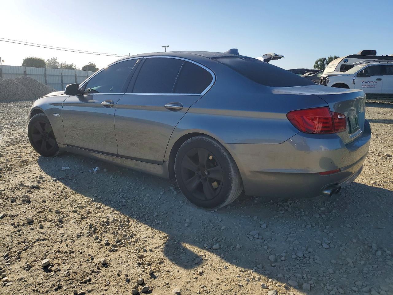 2012 BMW 528 I - Фото 2