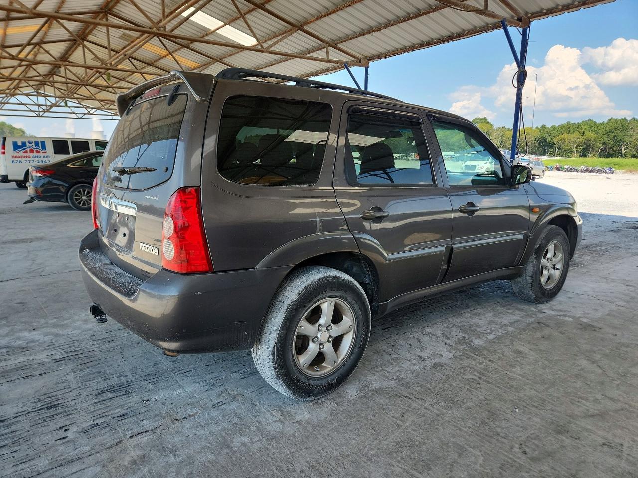 2005 Mazda Tribute S - Image 3