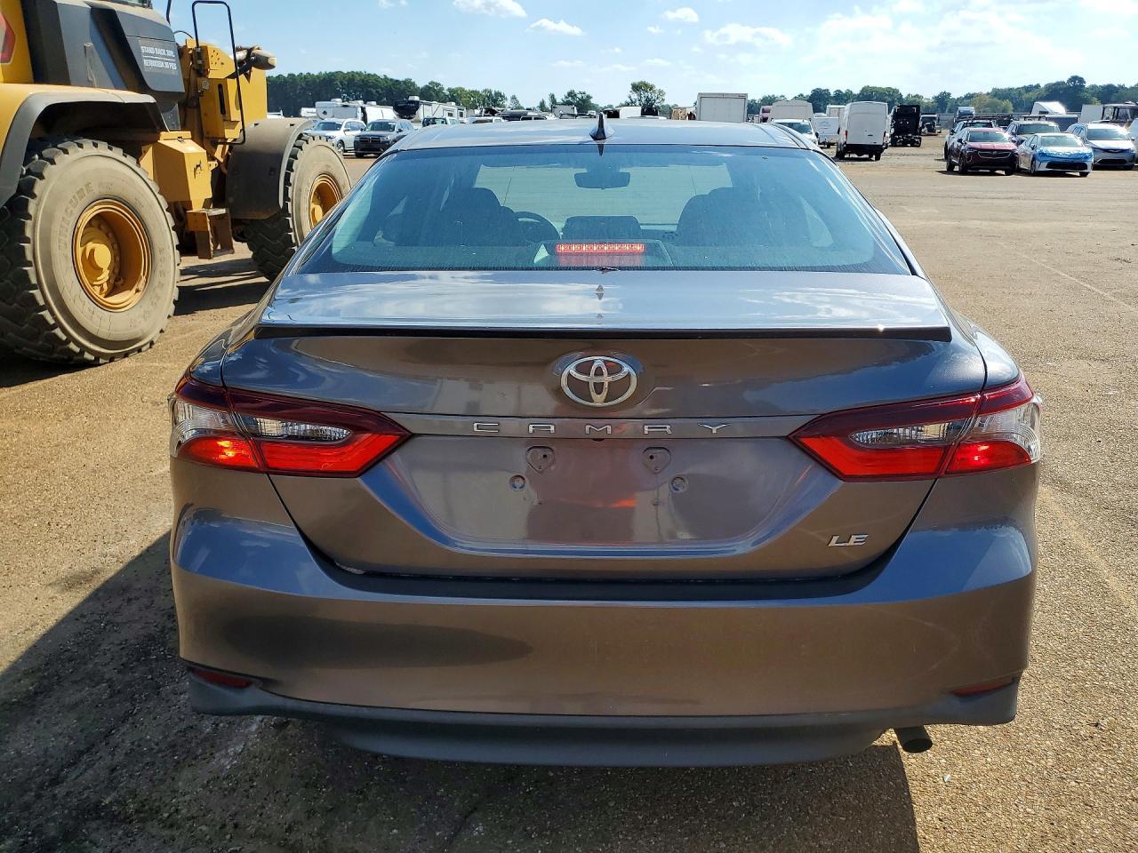 2023 Toyota Camry Le - Image 6