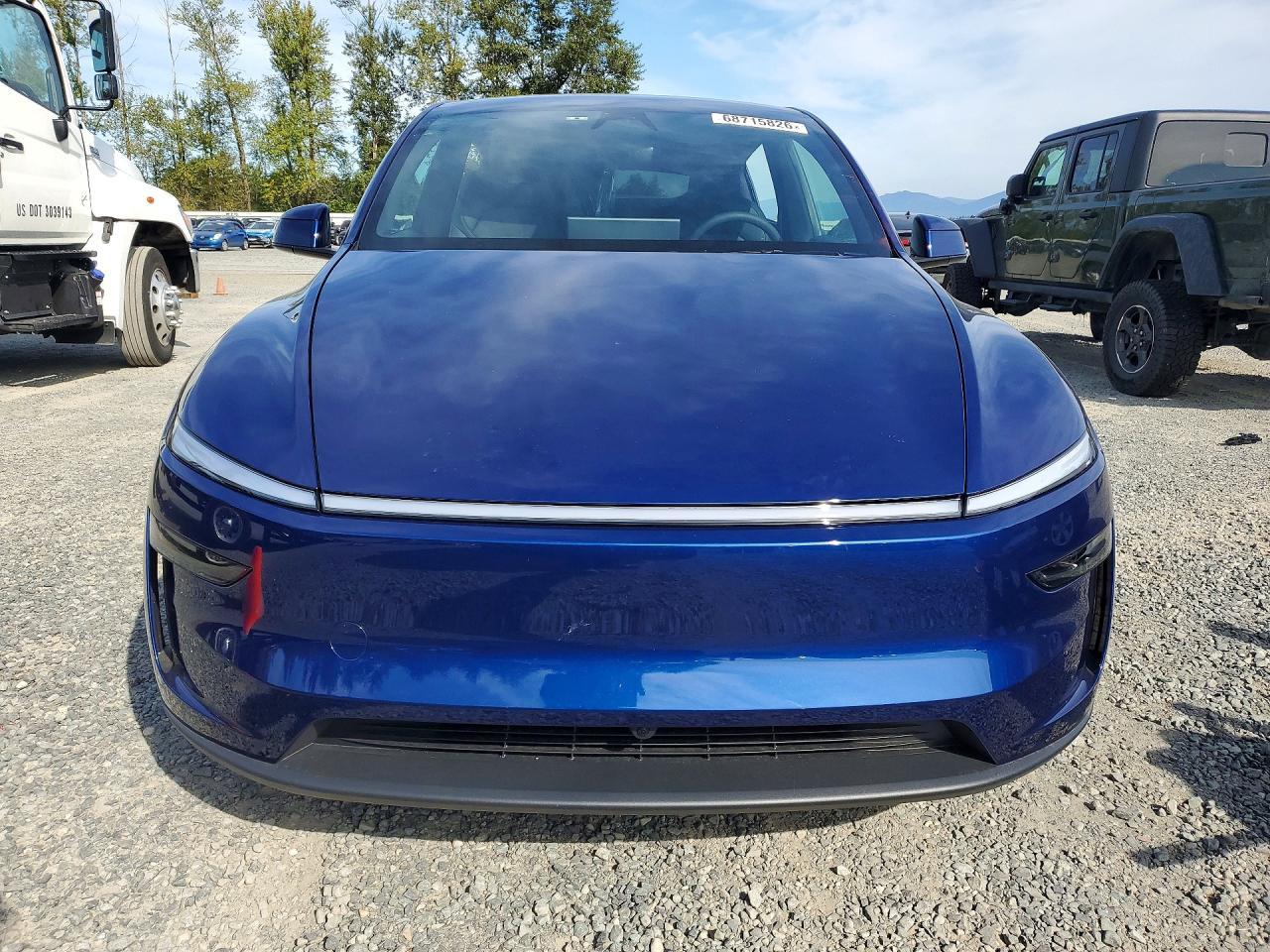 2026 Tesla Model Y - Фото 5
