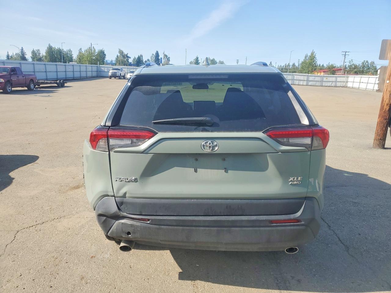 2023 Toyota Rav4 Xle - Image 6