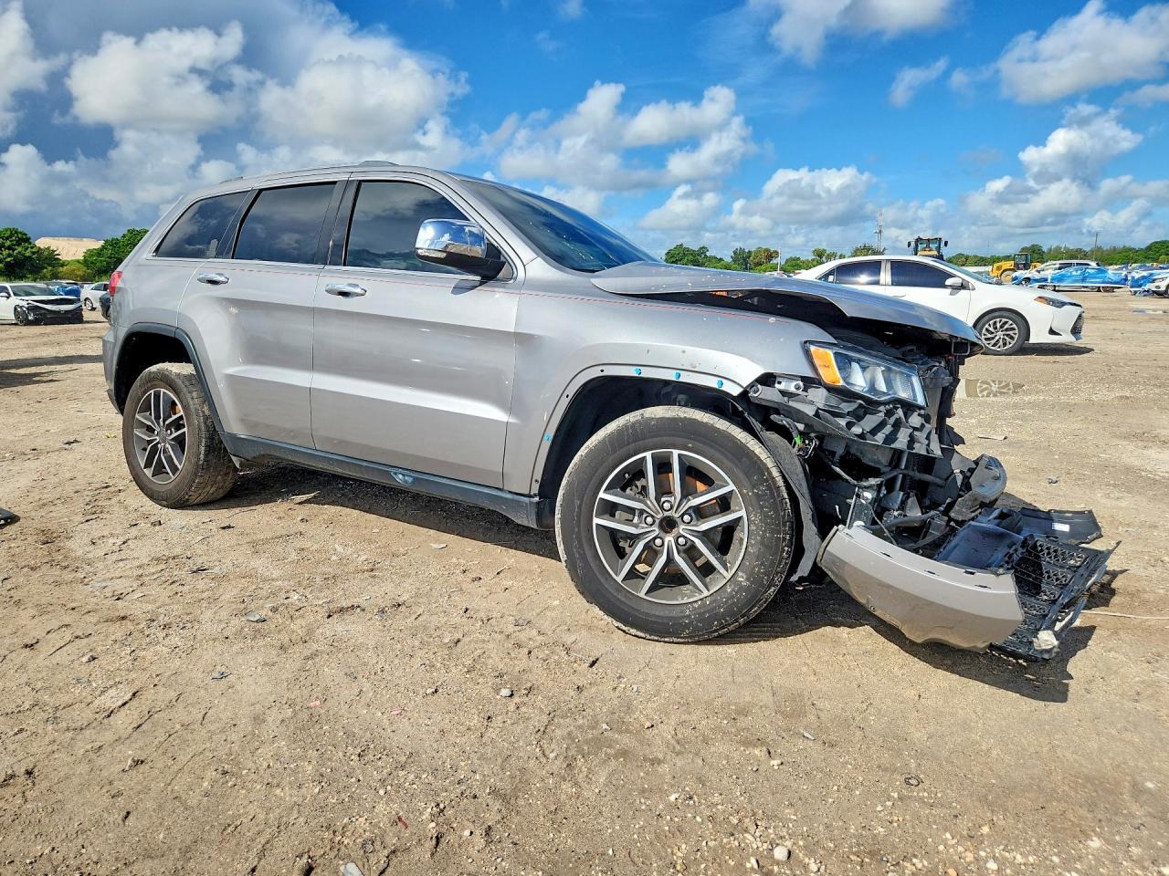 2019 Jeep Grand Cherokee Limited - Image 4