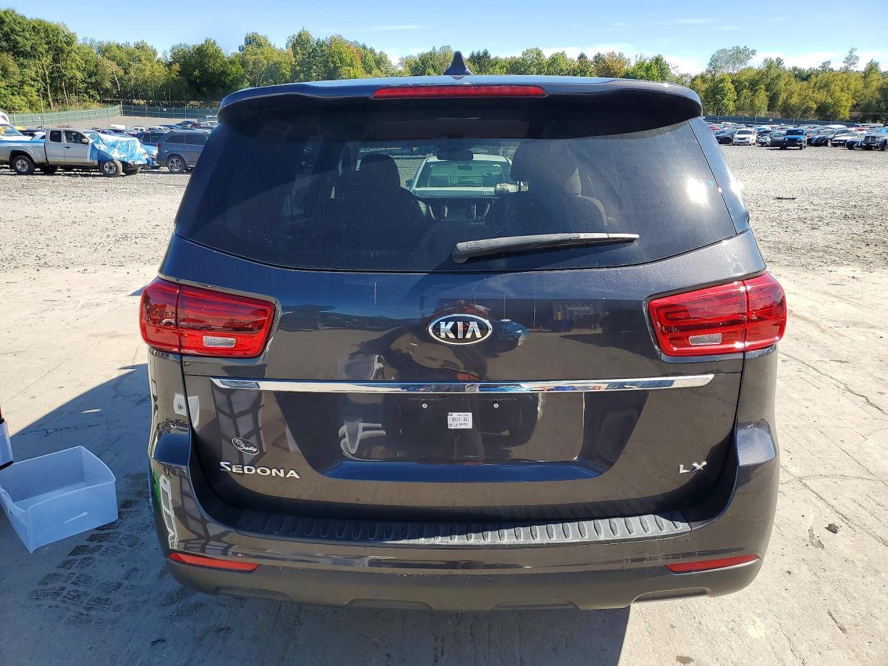 2021 Kia Sedona Lx - Фото 6