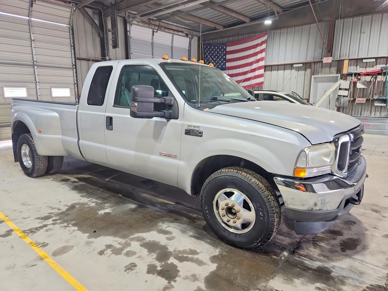 2004 Ford F350 Super Duty - Image 4