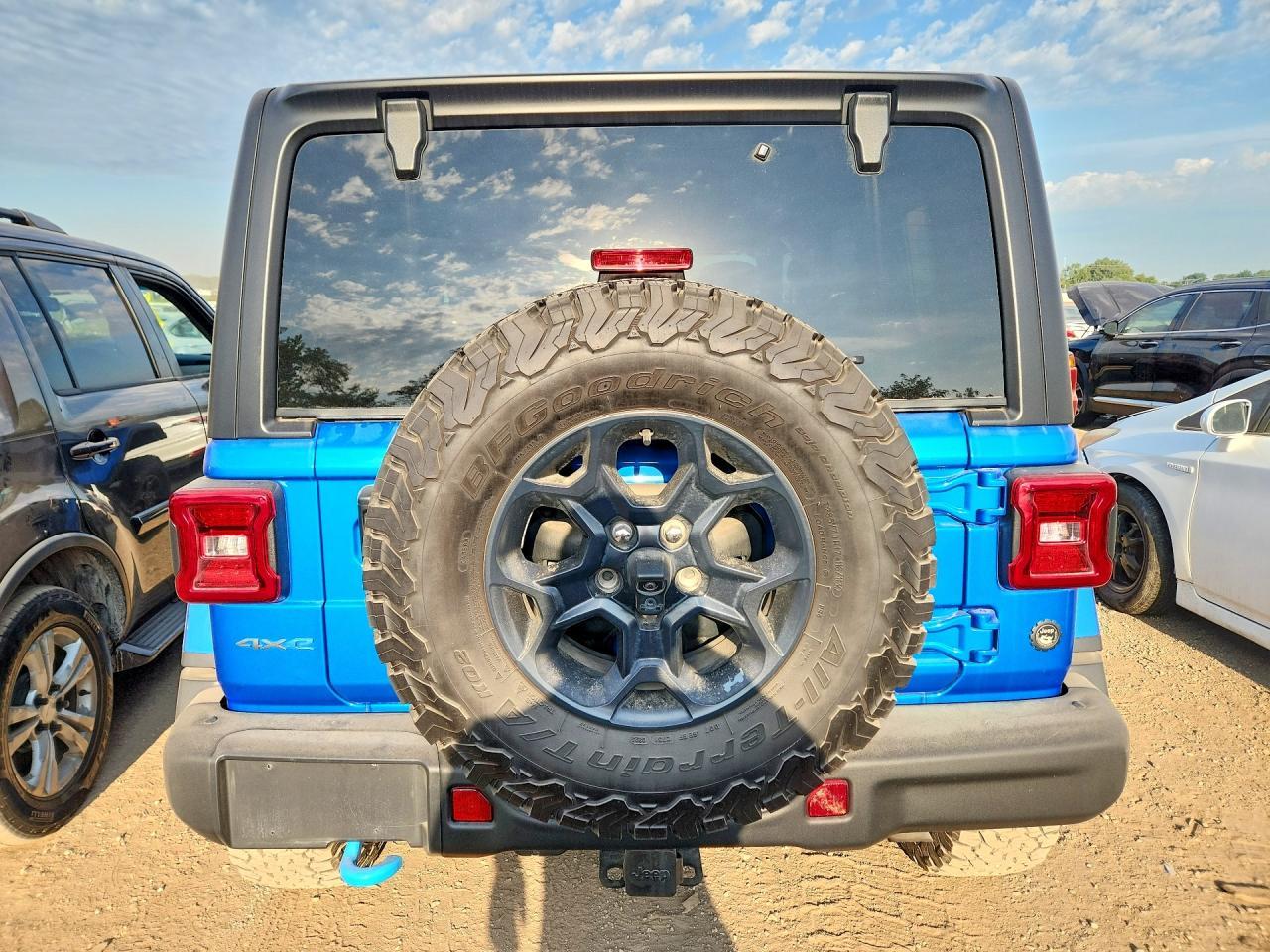 2023 Jeep Wrangler Rubicon 4Xe - Фото 6