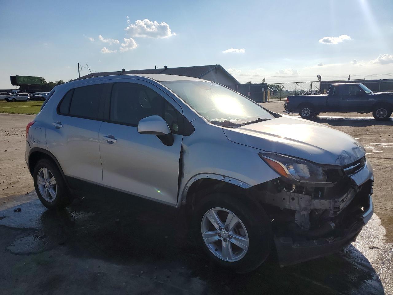 2019 Chevrolet Trax Ls - Фото 4