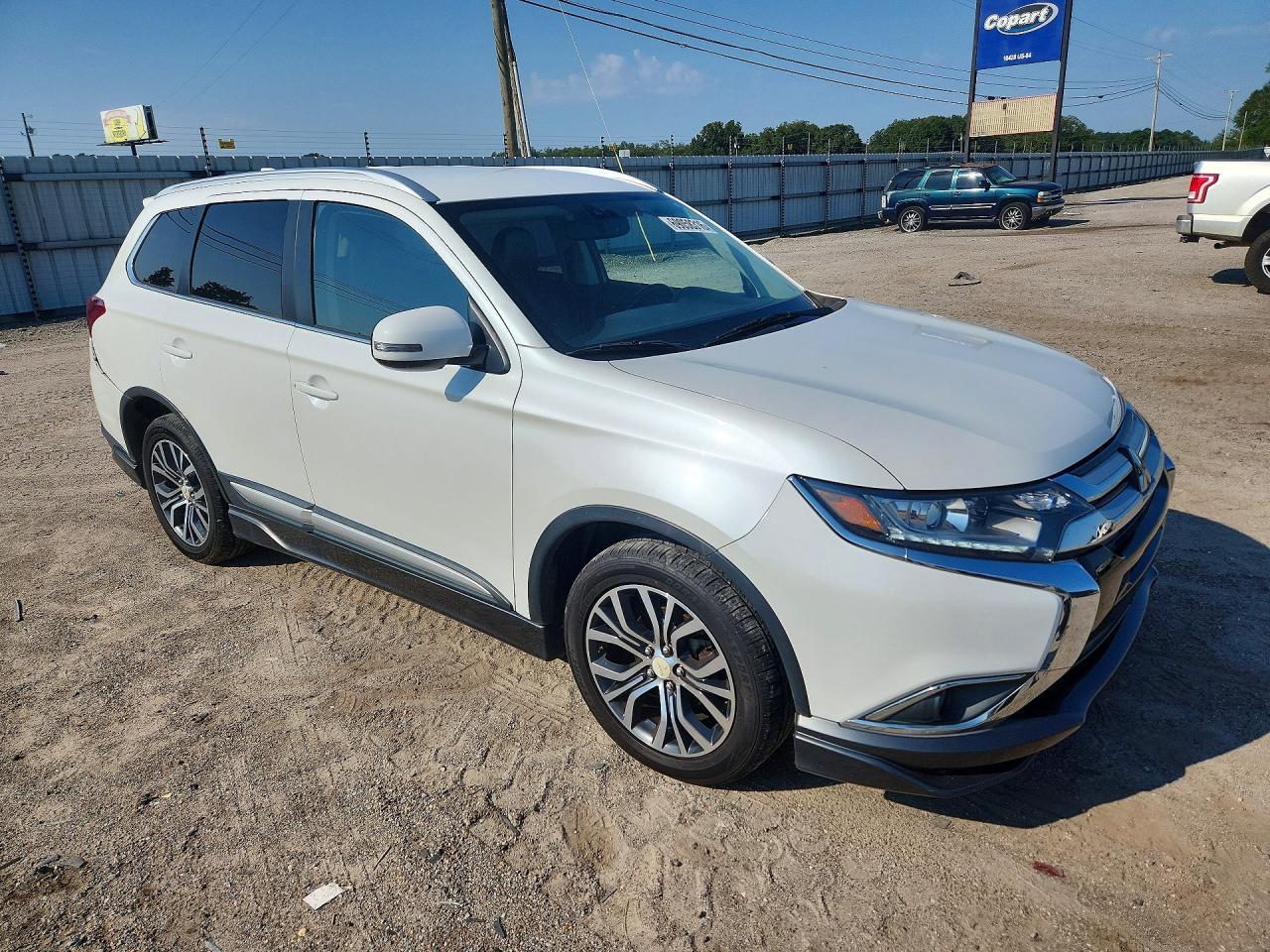 2017 Mitsubishi Outlander Se - Фото 4