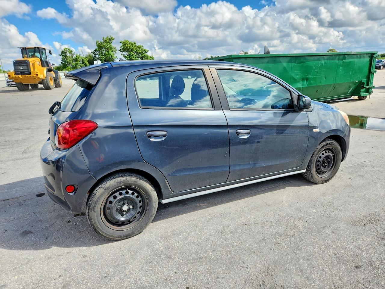 2015 Mitsubishi Mirage De - Фото 3