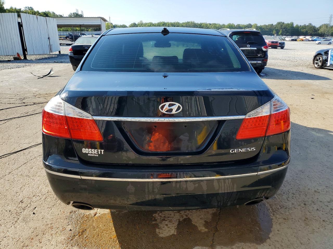 2010 Hyundai Genesis 3.8L - Image 6