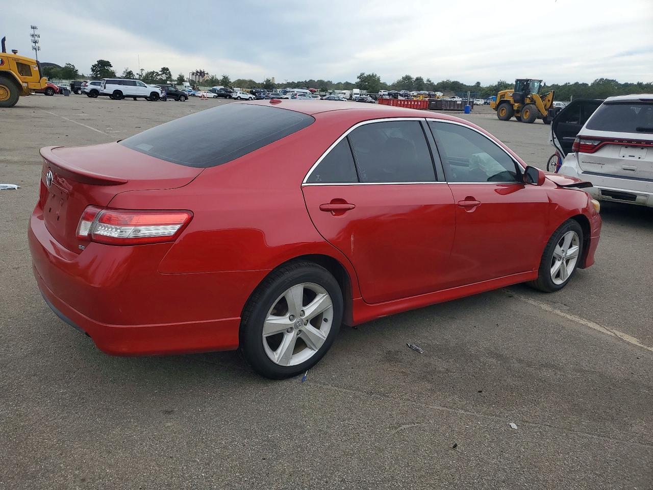 2011 Toyota Camry Se - Фото 3