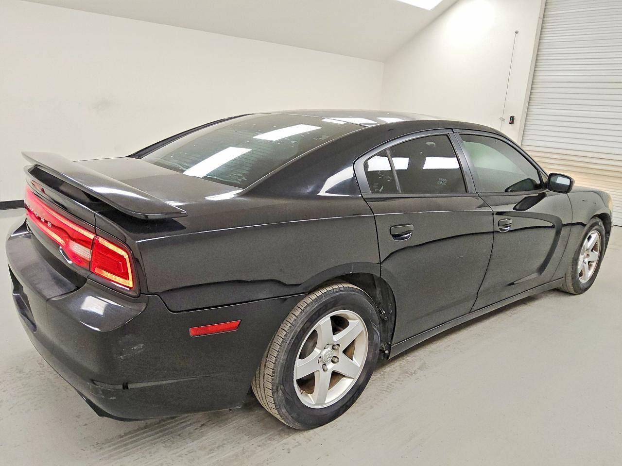 2012 Dodge Charger Se - Image 3