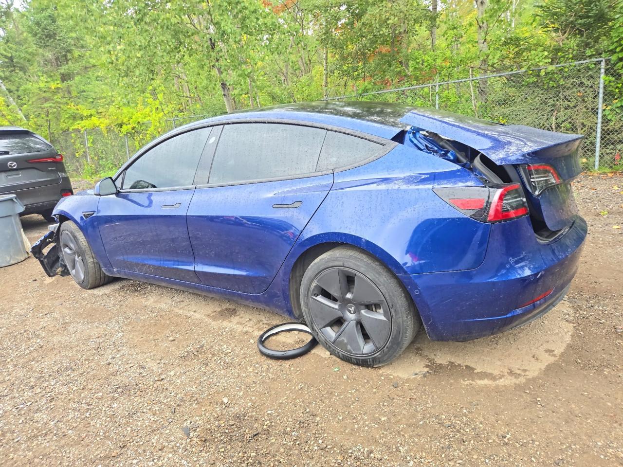 2022 Tesla Model 3 - Image 2