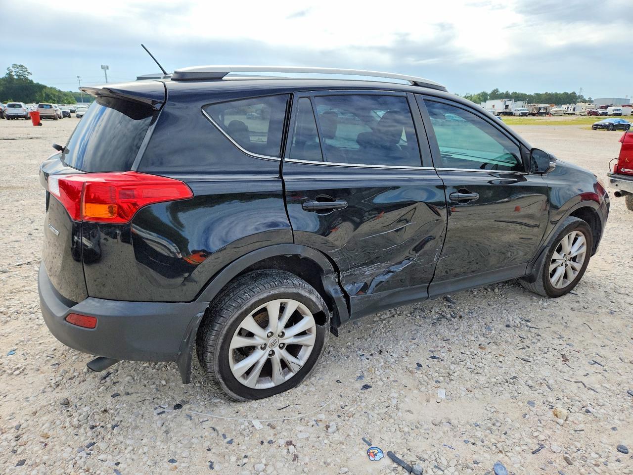 2014 Toyota Rav4 Limited - Image 3