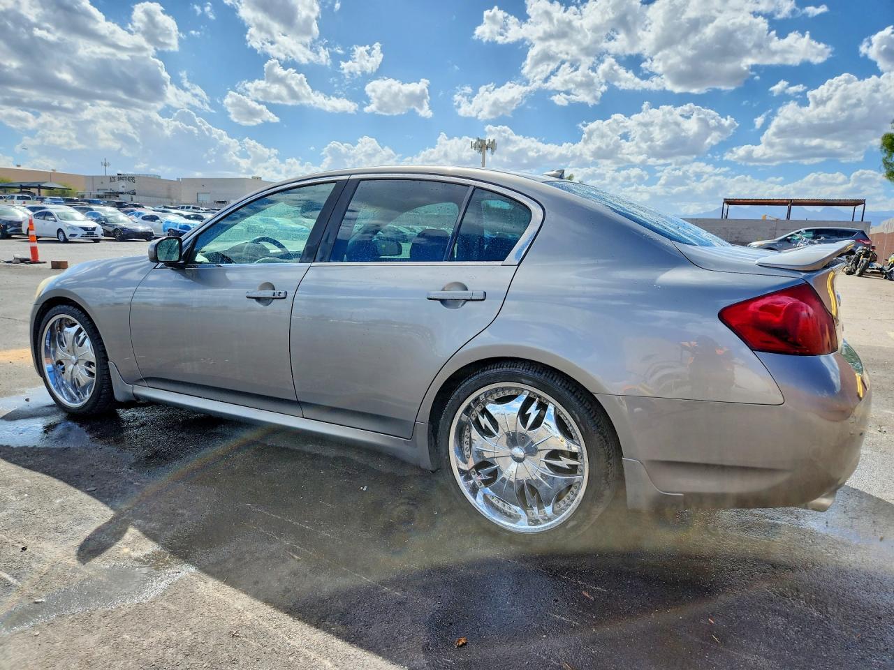 2007 Infiniti G35 Base - Фото 2