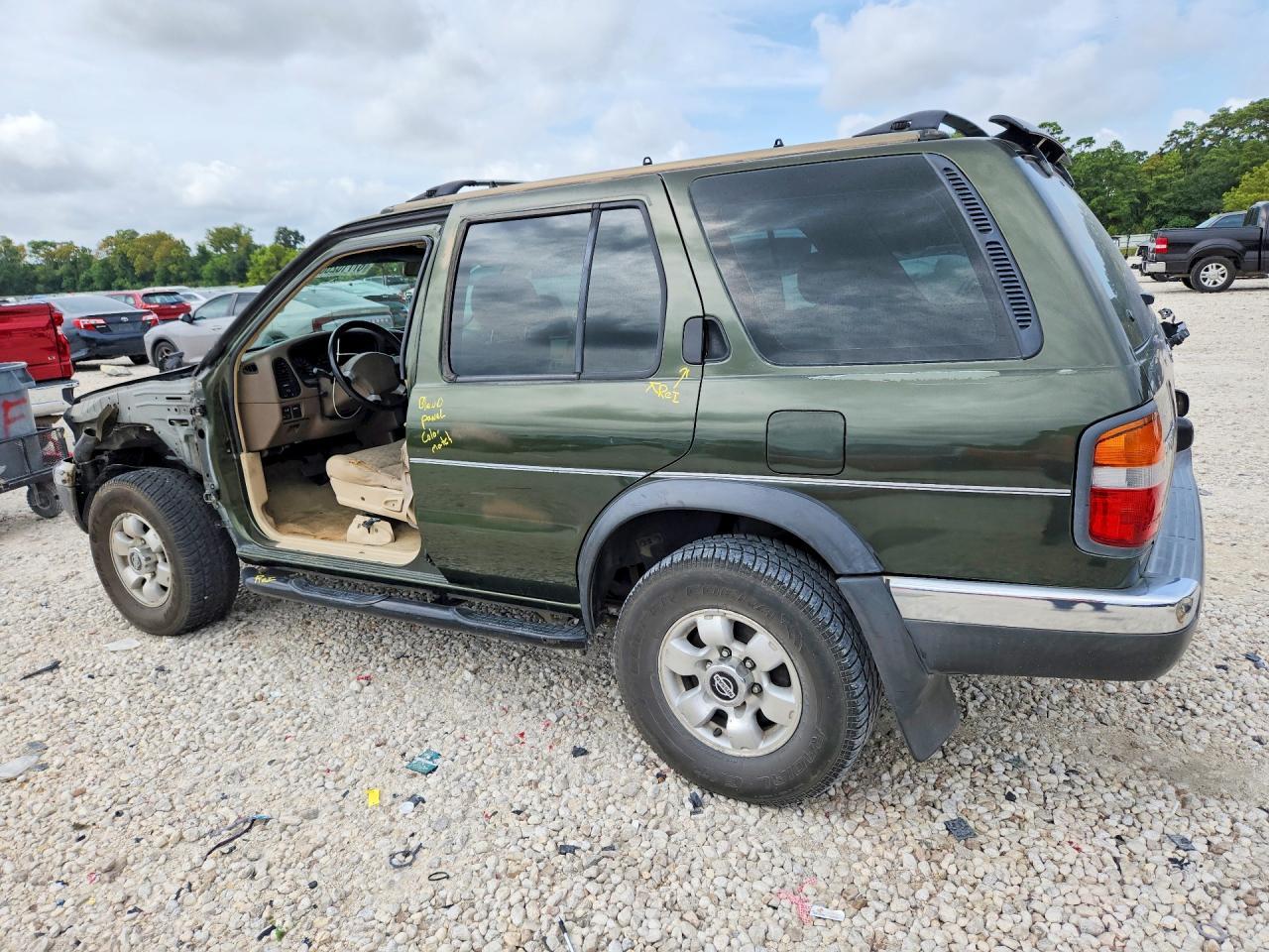 1998 Nissan Pathfinder Xe - Фото 2
