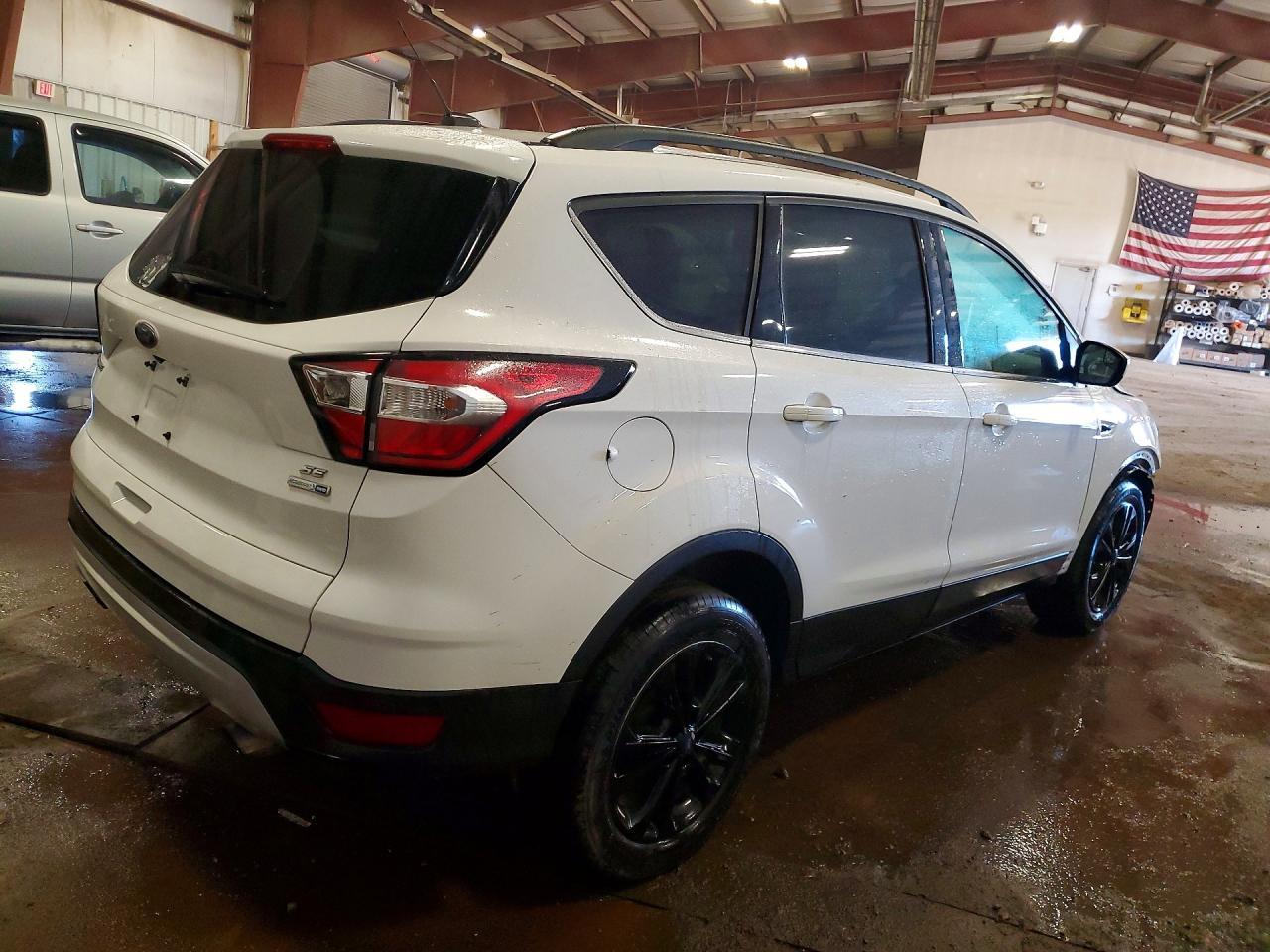 2018 Ford Escape Se - Фото 3
