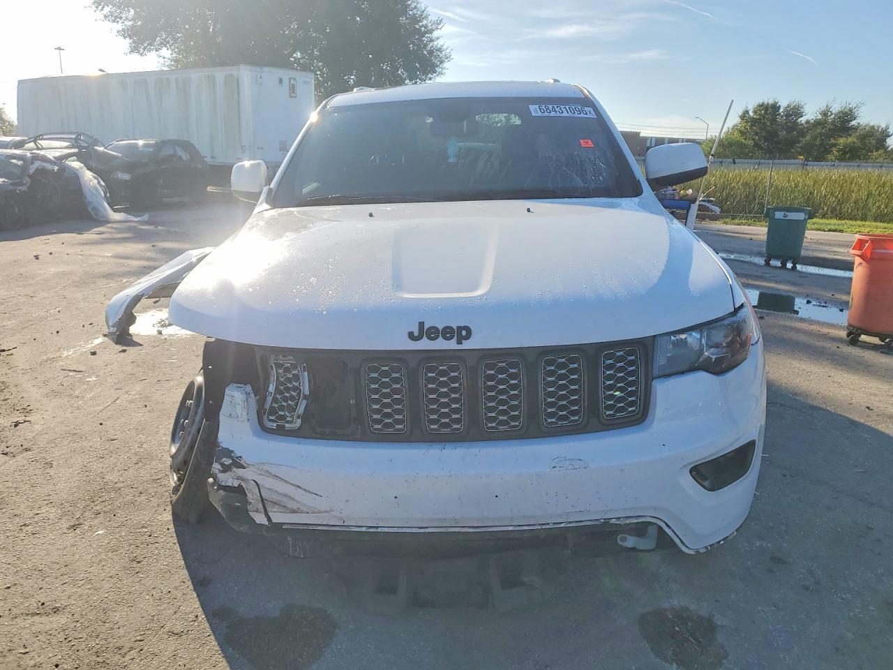 2019 Jeep Grand Cherokee Laredo - Фото 5