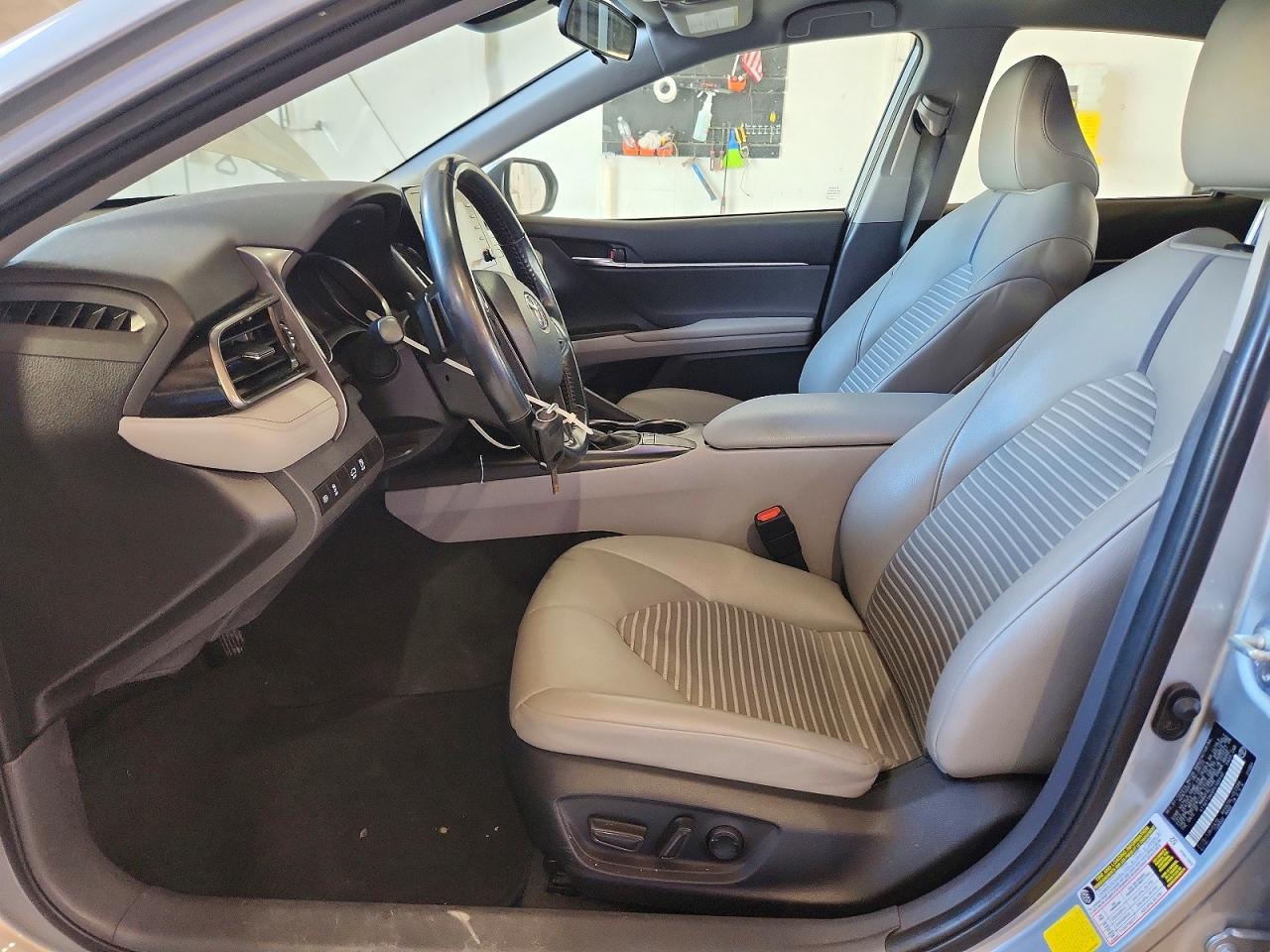 2023 Toyota Camry Se - Фото 7