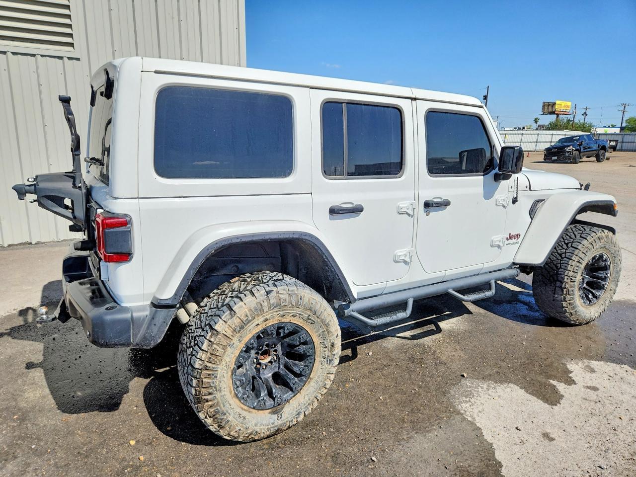 2018 Jeep Wrangler Unlimited Rubicon - Image 3