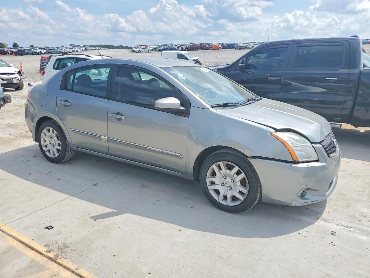 2010 Nissan Sentra 2.0 - Фото 4